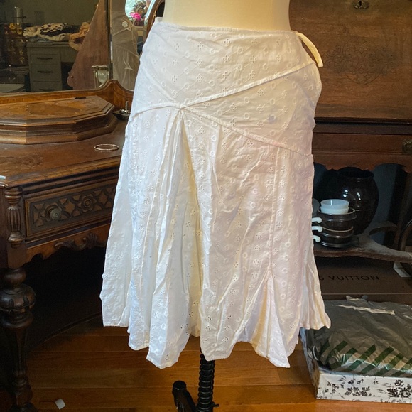 Chaudry KC Skirt - Picture 1 of 9